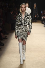 Look 4