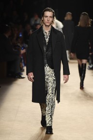 Look 11