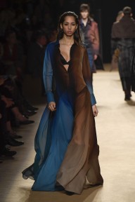 Look 32