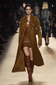 Look 34