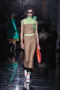 Look 10