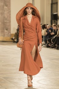 Look 28