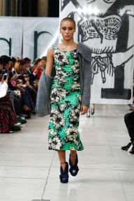 Look 18
