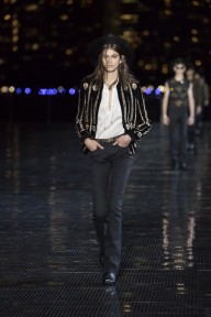 Look 10