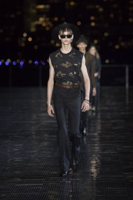 Look 11