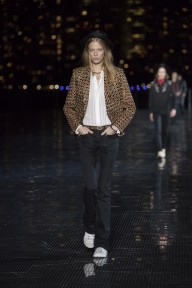 Look 22