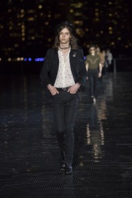 Look 30
