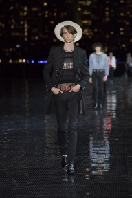 Look 37