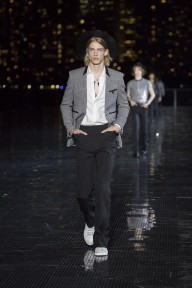 Look 42