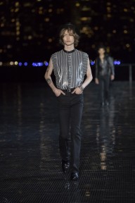 Look 43