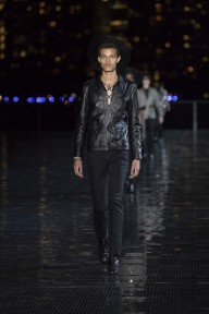 Look 44