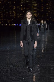 Look 49