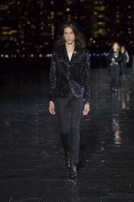 Look 50