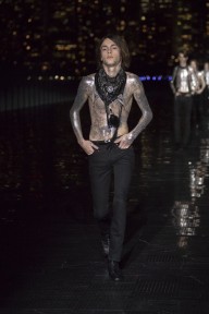 Look 80