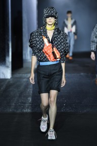 Look 3