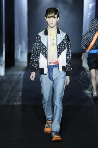 Look 4