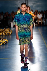 Look 60