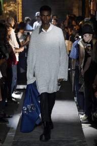 Look 10