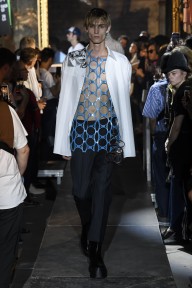 Look 12