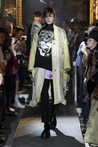 Look 24