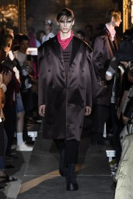 Look 32
