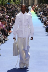 Look 10