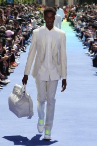 Look 14