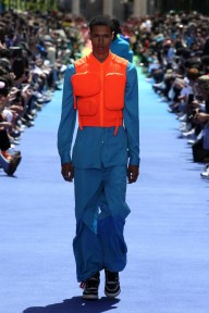 Look 38