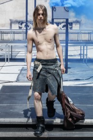 Look 12