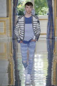 Look 15