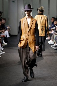 Look 40
