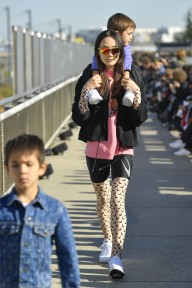 Look 25