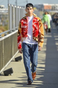 Look 16
