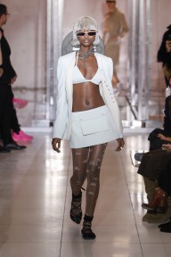 Look 25