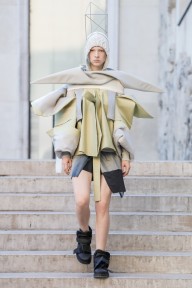 Look 11