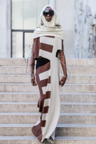 Look 25