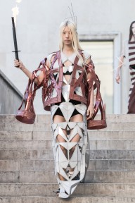 Look 26