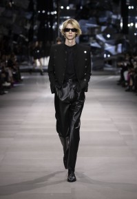 Look 10
