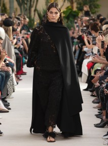 Look 10