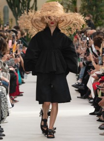 Look 14