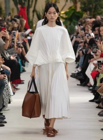 Look 15