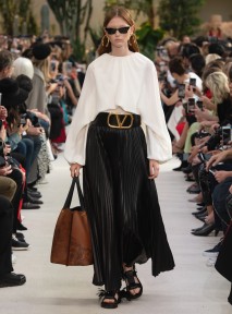 Look 18