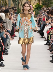 Look 50
