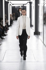 Look 12