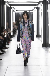 Look 25