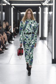 Look 46