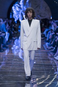 Look 60