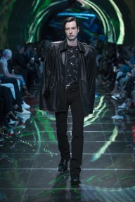 Look 50