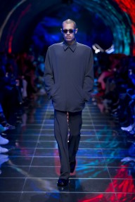 Look 15