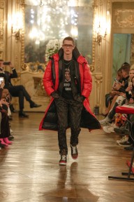 Look 3